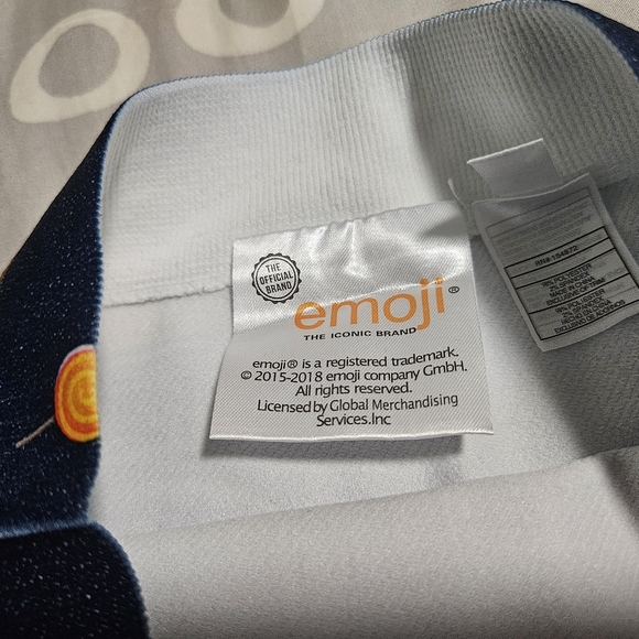 🥳 3/$16 Emoji Leggings Sz 6 - Picture 2 of 2